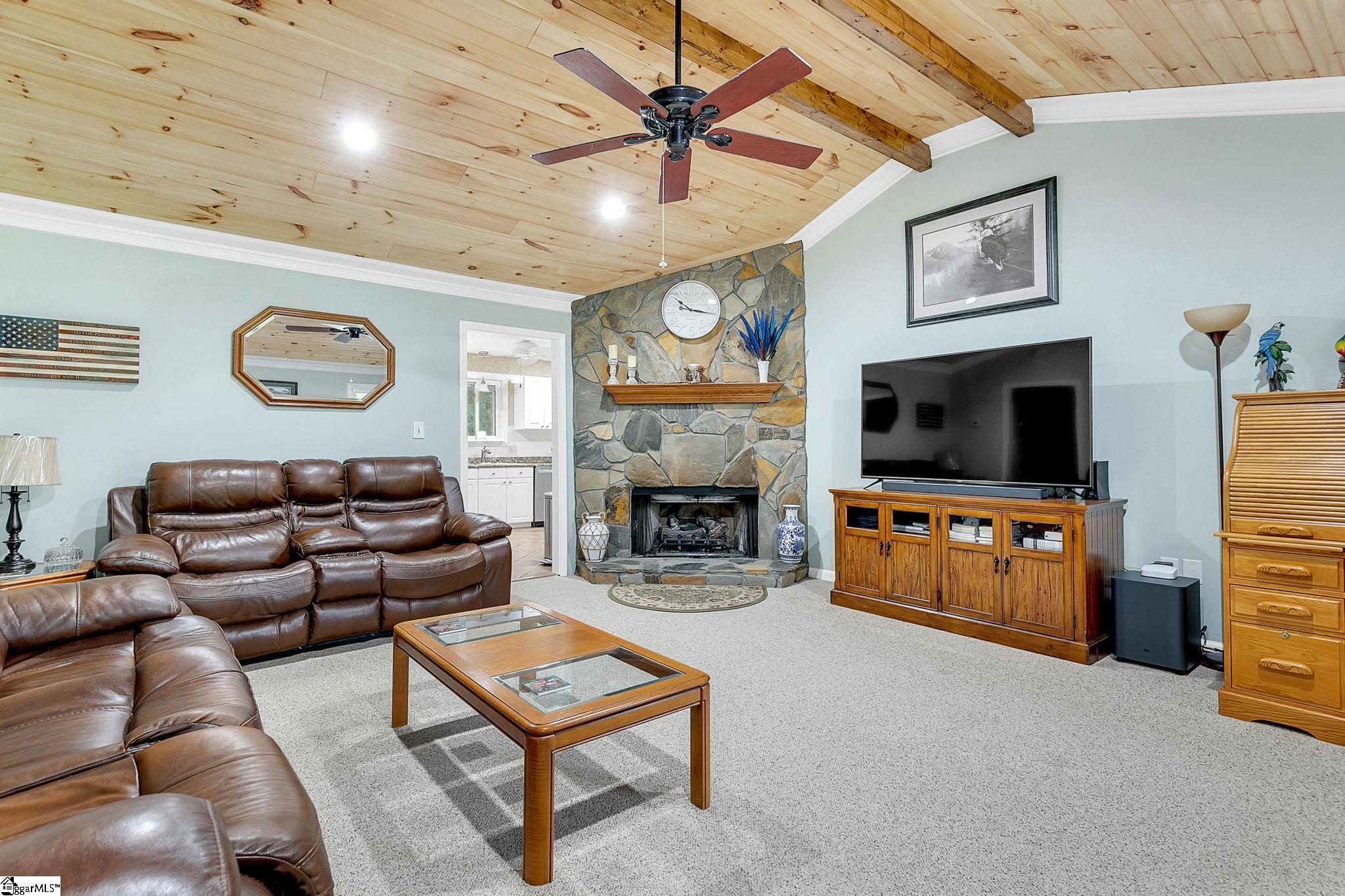 895 Hunter Road Fountain Inn, SC 29644 - Photo 6 of 26