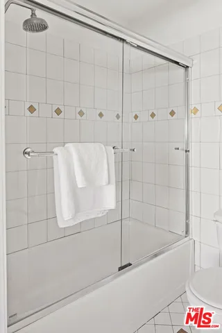 $950,000 | 2500 Abbot Kinney Boulevard, Unit 7, Venice, CA 90291