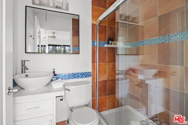 $950,000 | 2500 Abbot Kinney Boulevard, Unit 7, Venice, CA 90291