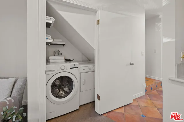 $950,000 | 2500 Abbot Kinney Boulevard, Unit 7, Venice, CA 90291