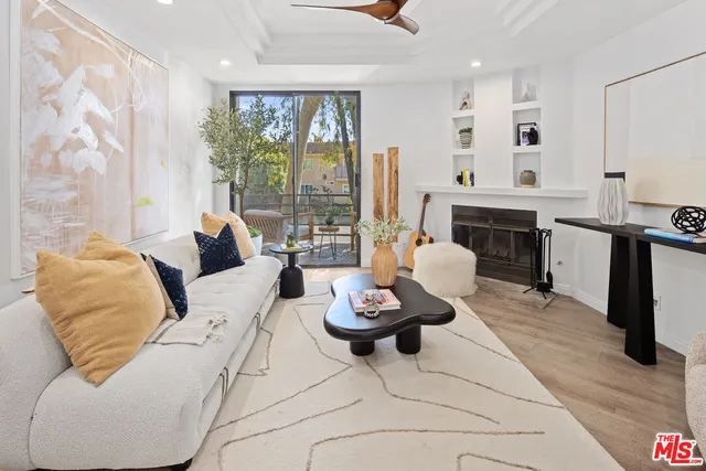 $950,000 | 2500 Abbot Kinney Boulevard, Unit 7, Venice, CA 90291