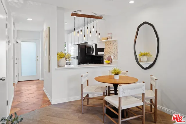 $950,000 | 2500 Abbot Kinney Boulevard, Unit 7, Venice, CA 90291