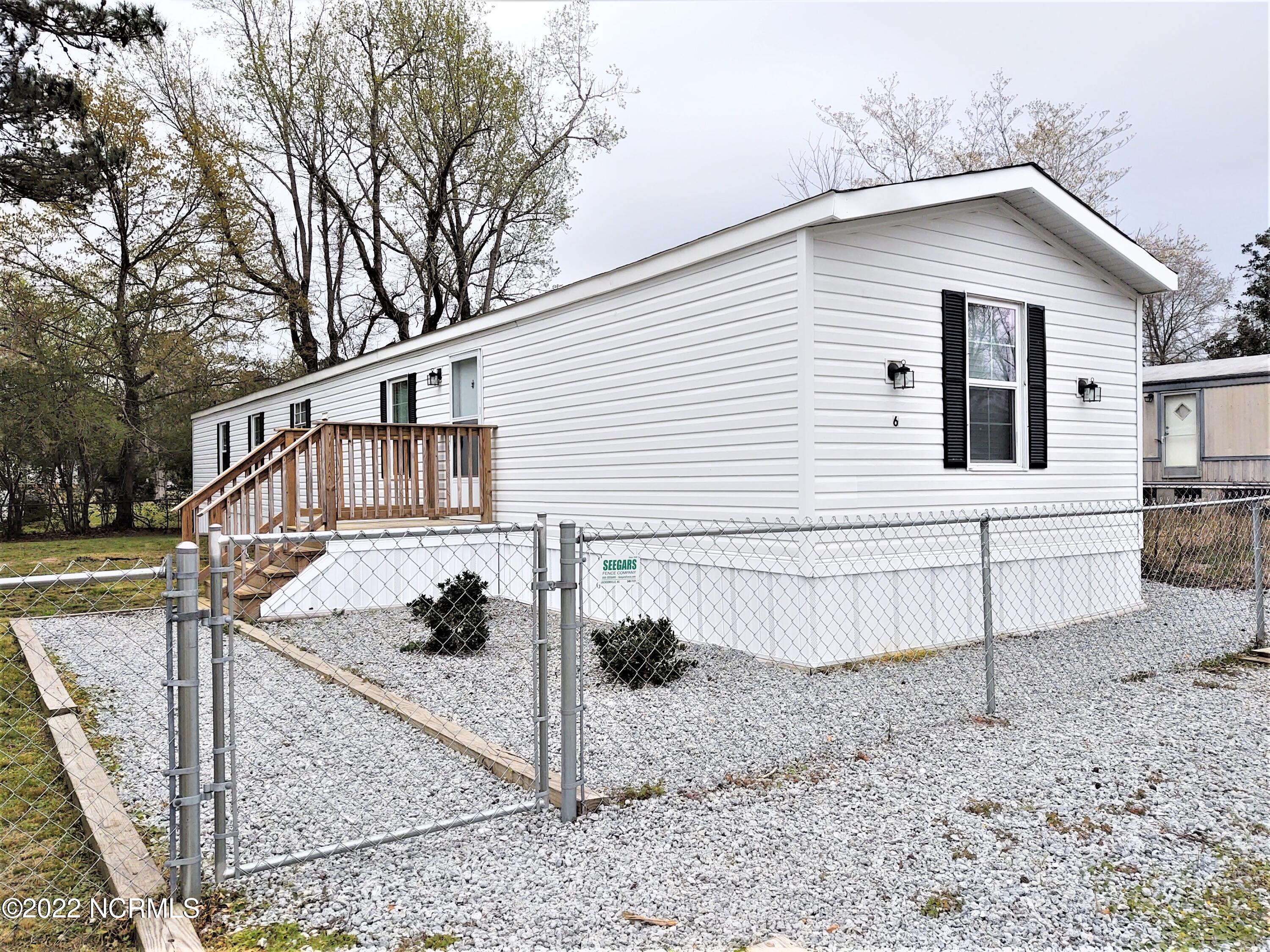 6 Elcona Street Hubert, NC 28539 - Photo 1 of 23 IMG_20220330_153207293