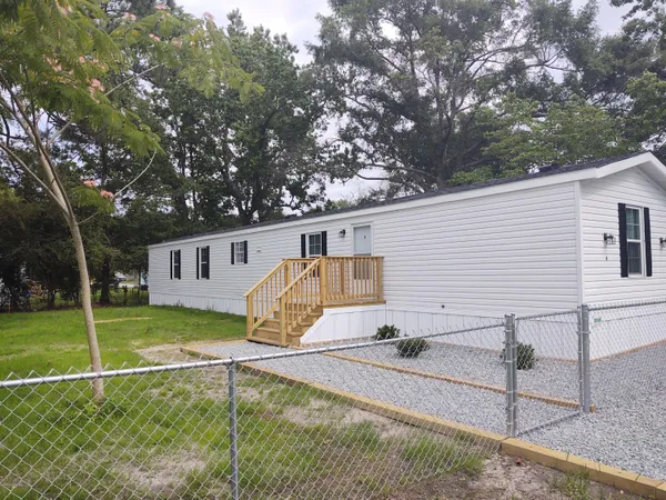$1,000 | 6 Elcona Street, Hubert, NC 28539
