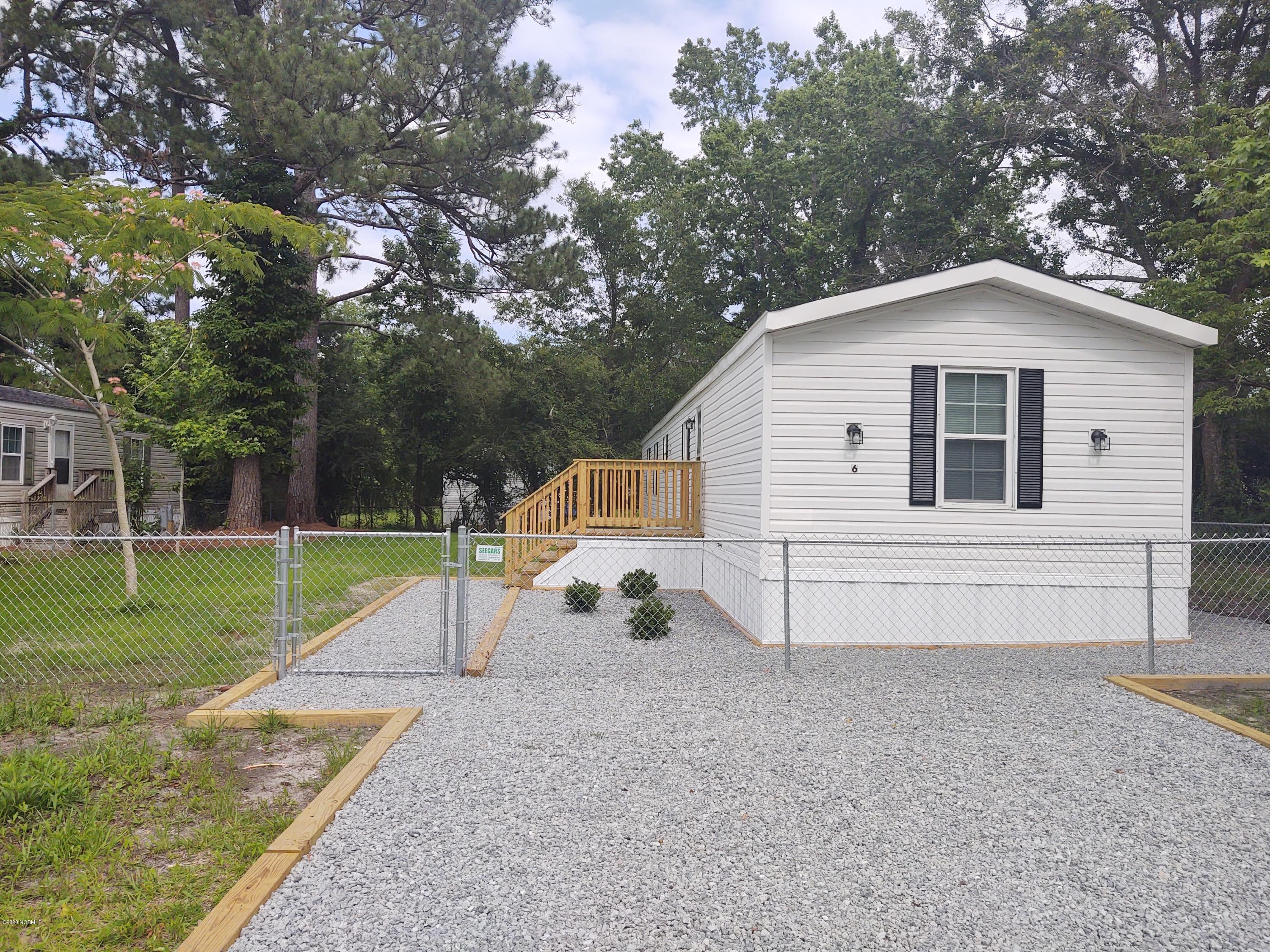 6 Elcona Street Hubert, NC 28539 - Photo 3 of 23 IMG_20200608_162638225