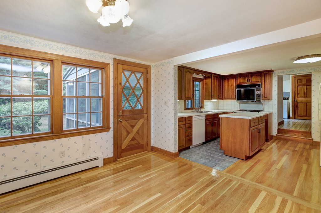 58 Tamarack Road Westwood, MA 02090 - Photo 8 of 27 Gallery Image 8