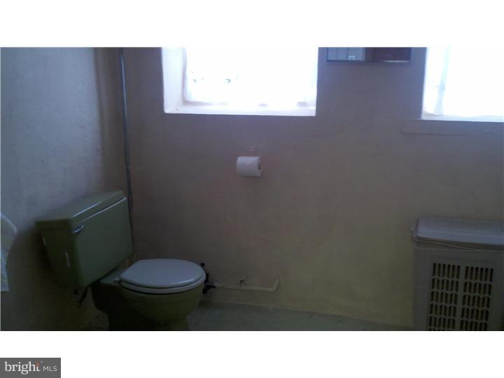 243 Huntley Road Upper Darby, PA 19082 - Photo 17 of 18 Bathroom