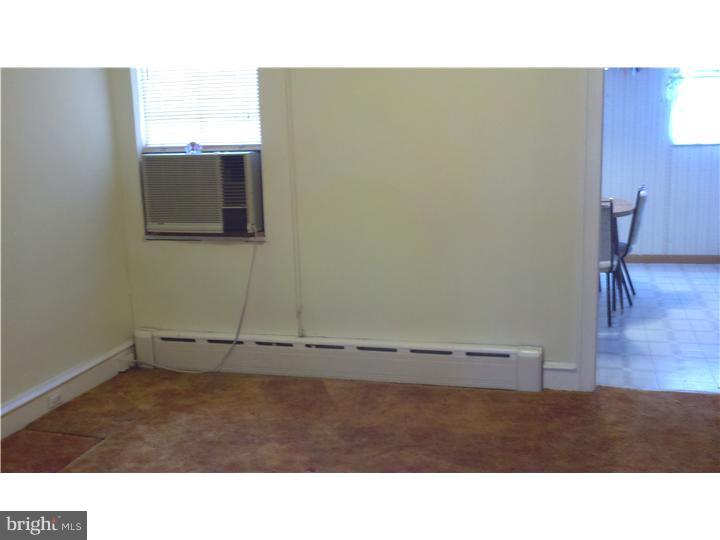 243 Huntley Road Upper Darby, PA 19082 - Photo 10 of 18 Dining Room