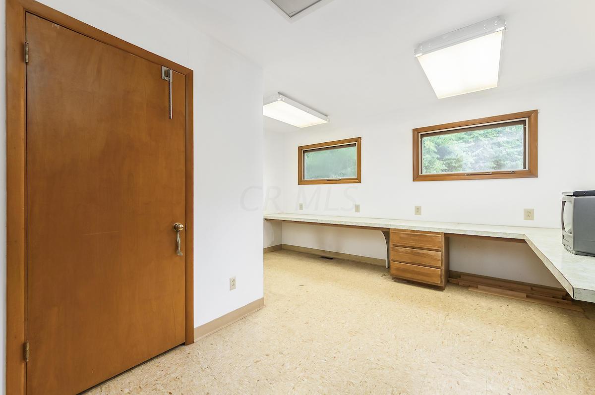 2382 Bristol Road Columbus, OH 43221 - Photo 18 of 23 Gallery Image 18