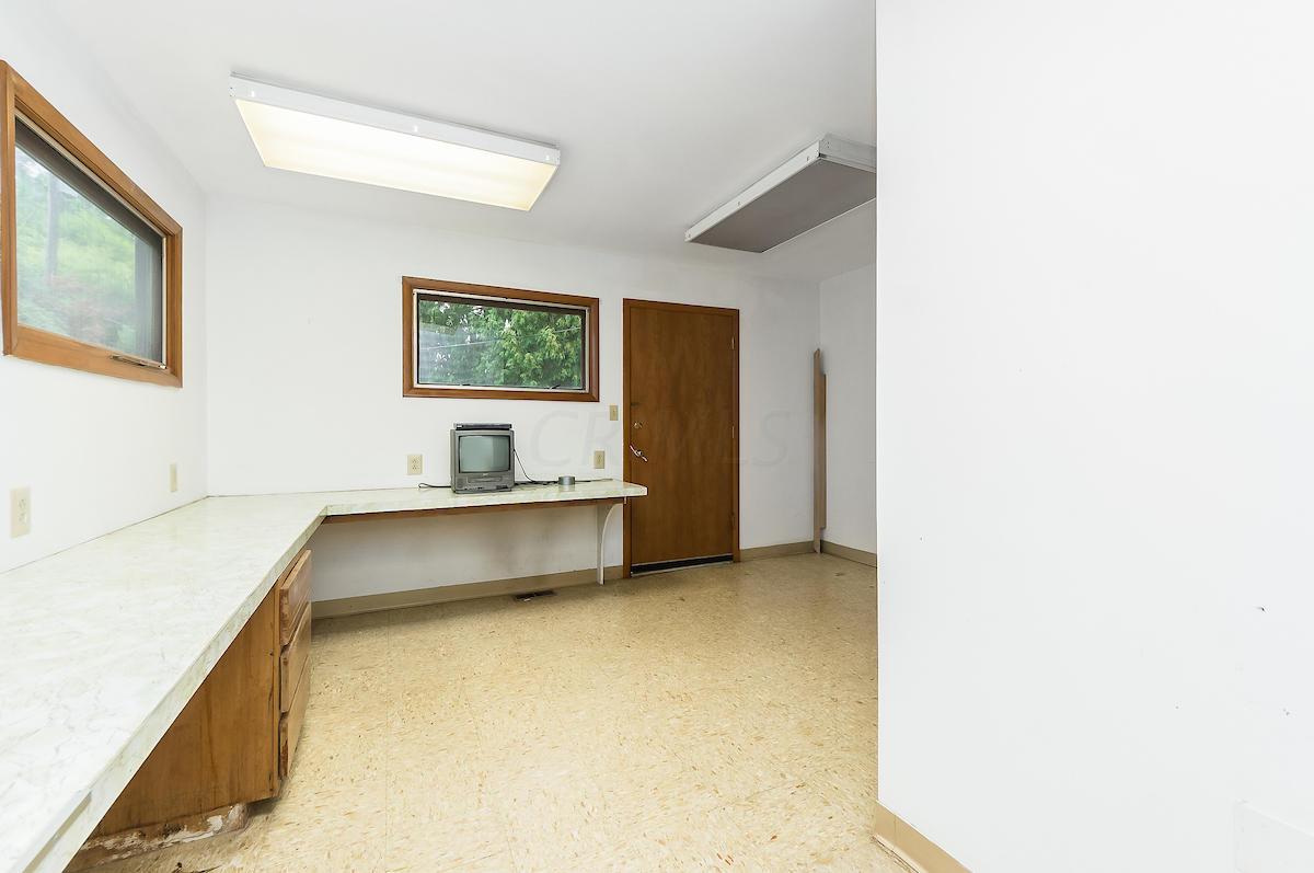 2382 Bristol Road Columbus, OH 43221 - Photo 19 of 23 Gallery Image 19
