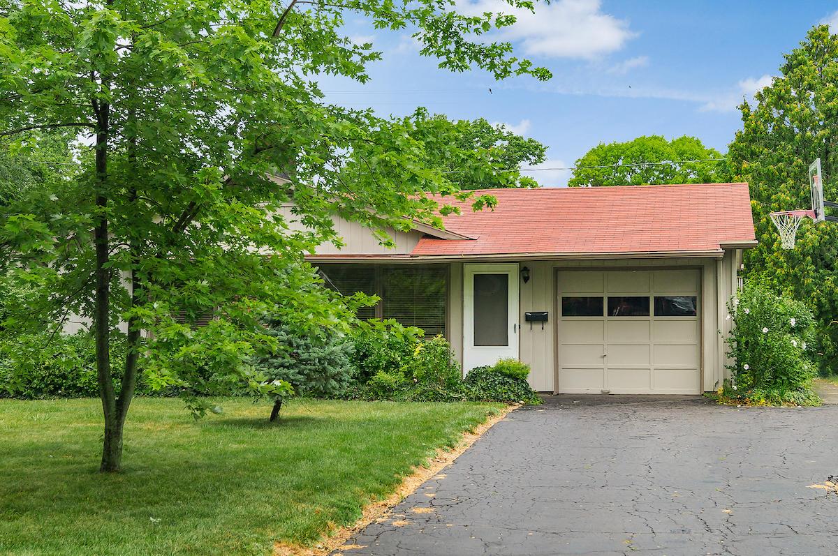 2382 Bristol Road Columbus, OH 43221 - Photo 2 of 23 Gallery Image 2