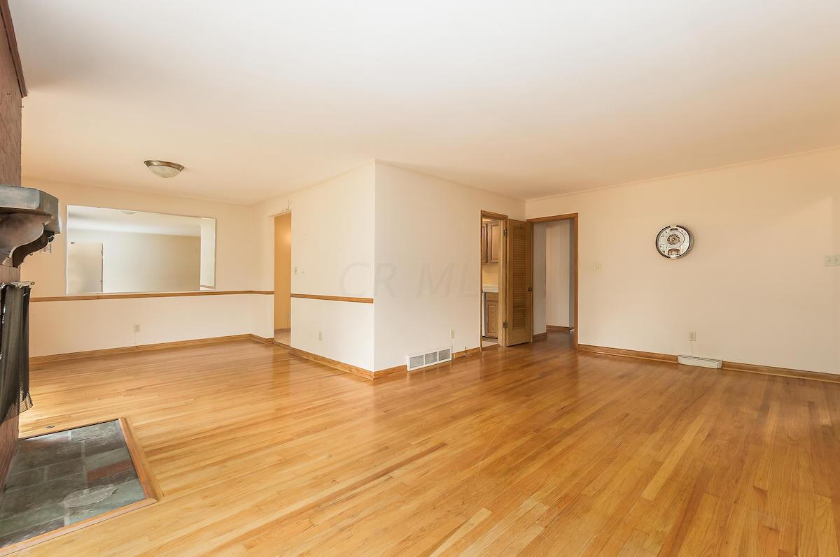 2382 Bristol Road Columbus, OH 43221 - Photo 4 of 23 Gallery Image 4