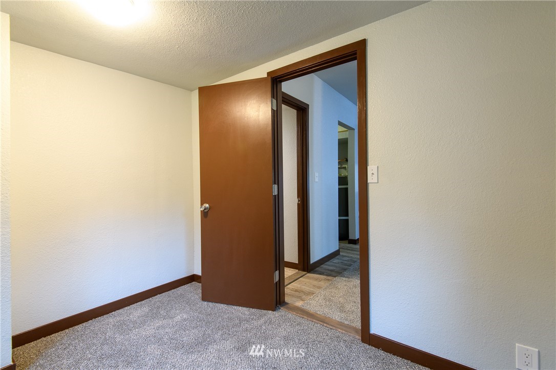 2710 Callow Road Lake Stevens, WA 98258 - Photo 30 of 37 a view of an empty room