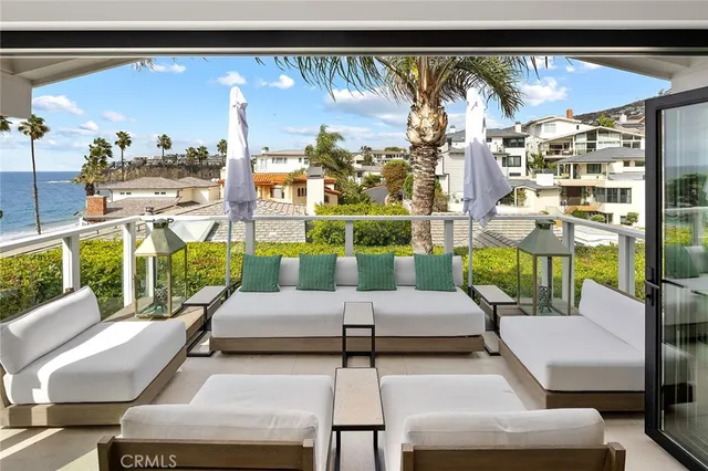 $9,250,000 | 32 Emerald Bay, Laguna Beach, CA 92651