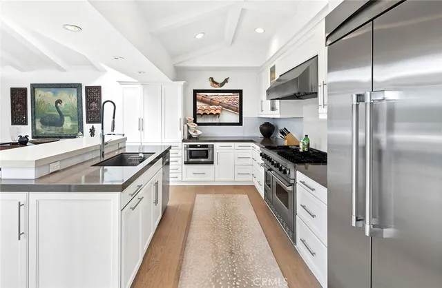 $9,250,000 | 32 Emerald Bay, Laguna Beach, CA 92651