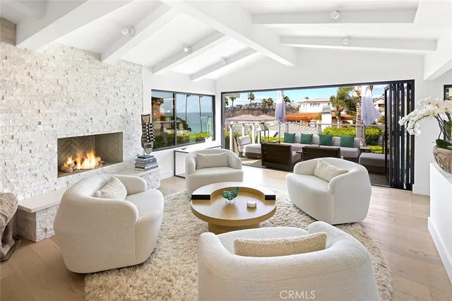 $9,250,000 | 32 Emerald Bay, Laguna Beach, CA 92651