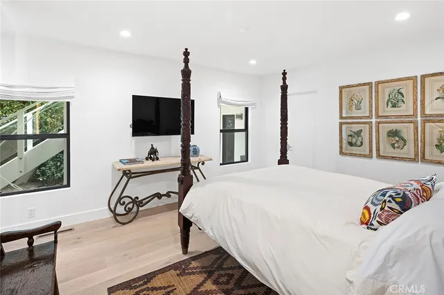 $9,250,000 | 32 Emerald Bay, Laguna Beach, CA 92651