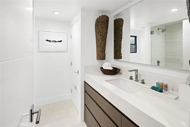 $9,250,000 | 32 Emerald Bay, Laguna Beach, CA 92651