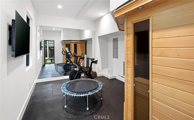 $9,250,000 | 32 Emerald Bay, Laguna Beach, CA 92651