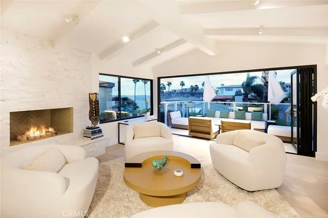 $9,250,000 | 32 Emerald Bay, Laguna Beach, CA 92651