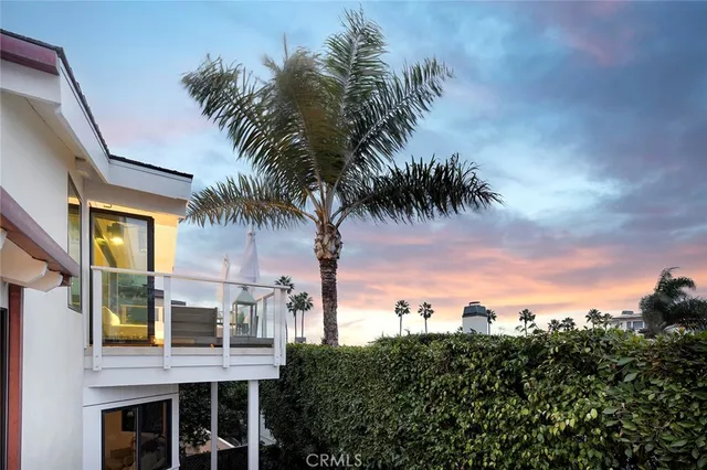 $9,250,000 | 32 Emerald Bay, Laguna Beach, CA 92651