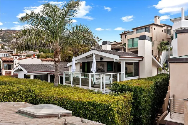$9,250,000 | 32 Emerald Bay, Laguna Beach, CA 92651