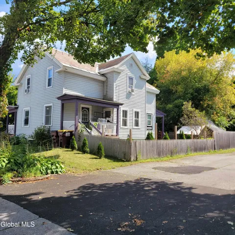 $199,900 | 11 Bridge Street, Fort Edward, NY 12828