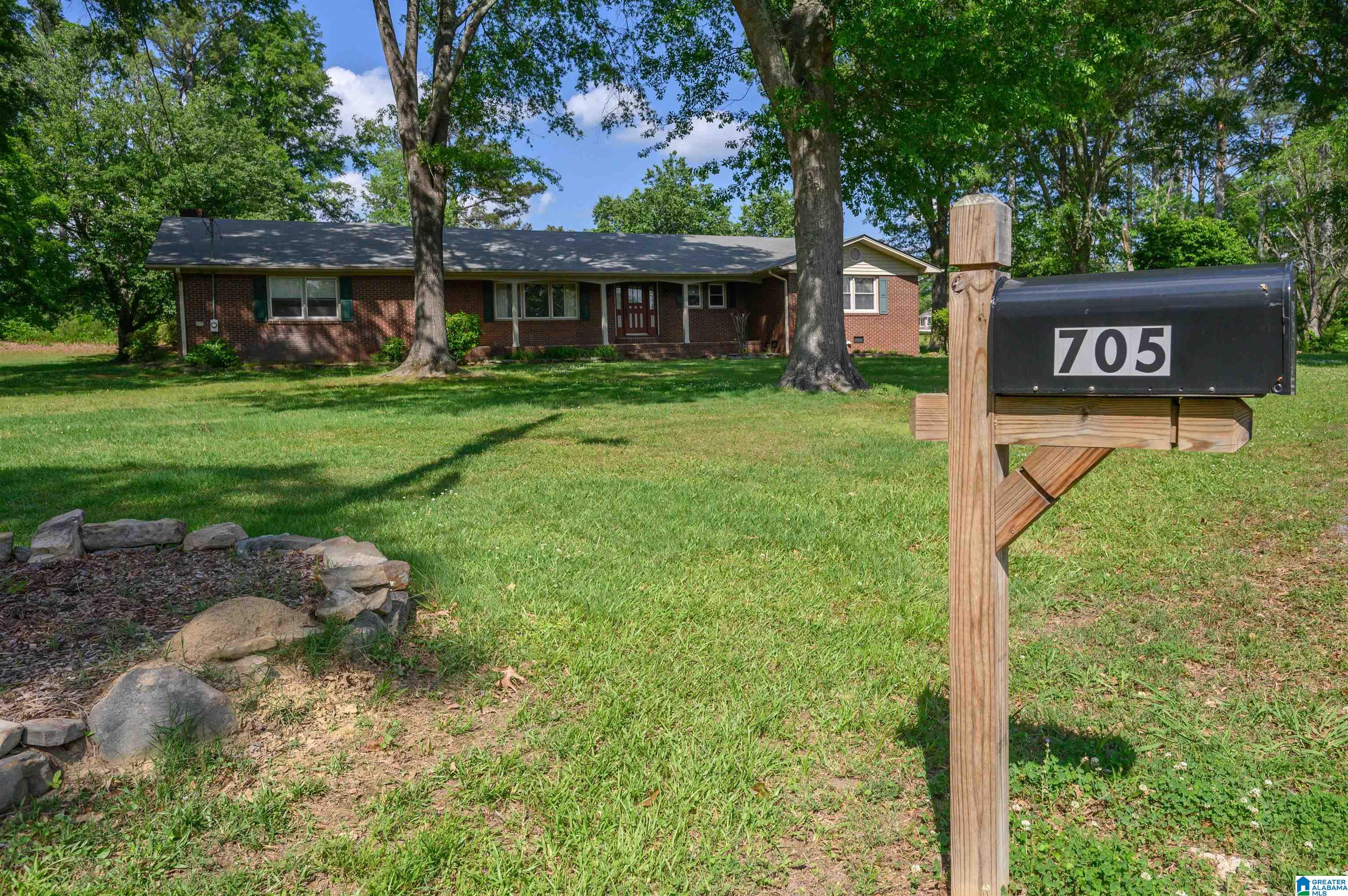 705 Brookvale Way Attalla, AL 35954 - Photo 3 of 50
