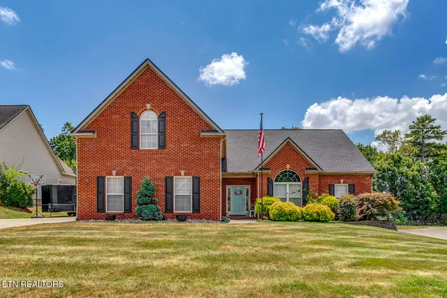 $589,000 | 9328 Ivywood Lane, Knoxville, TN 37931