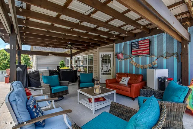 $589,000 | 9328 Ivywood Lane, Knoxville, TN 37931