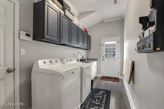 $589,000 | 9328 Ivywood Lane, Knoxville, TN 37931