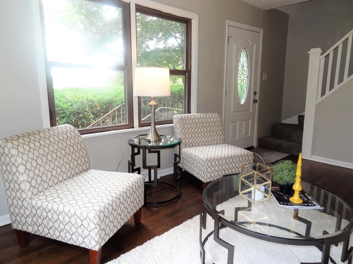 3331 Flossmoor Road Flossmoor, IL 60422 - Photo 10 of 29 a living room with furniture and a window