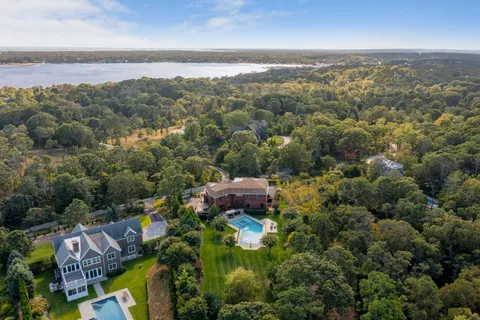 $2,949,000 | 89 Old Canoe Place Road, Hampton Bays, NY 11946