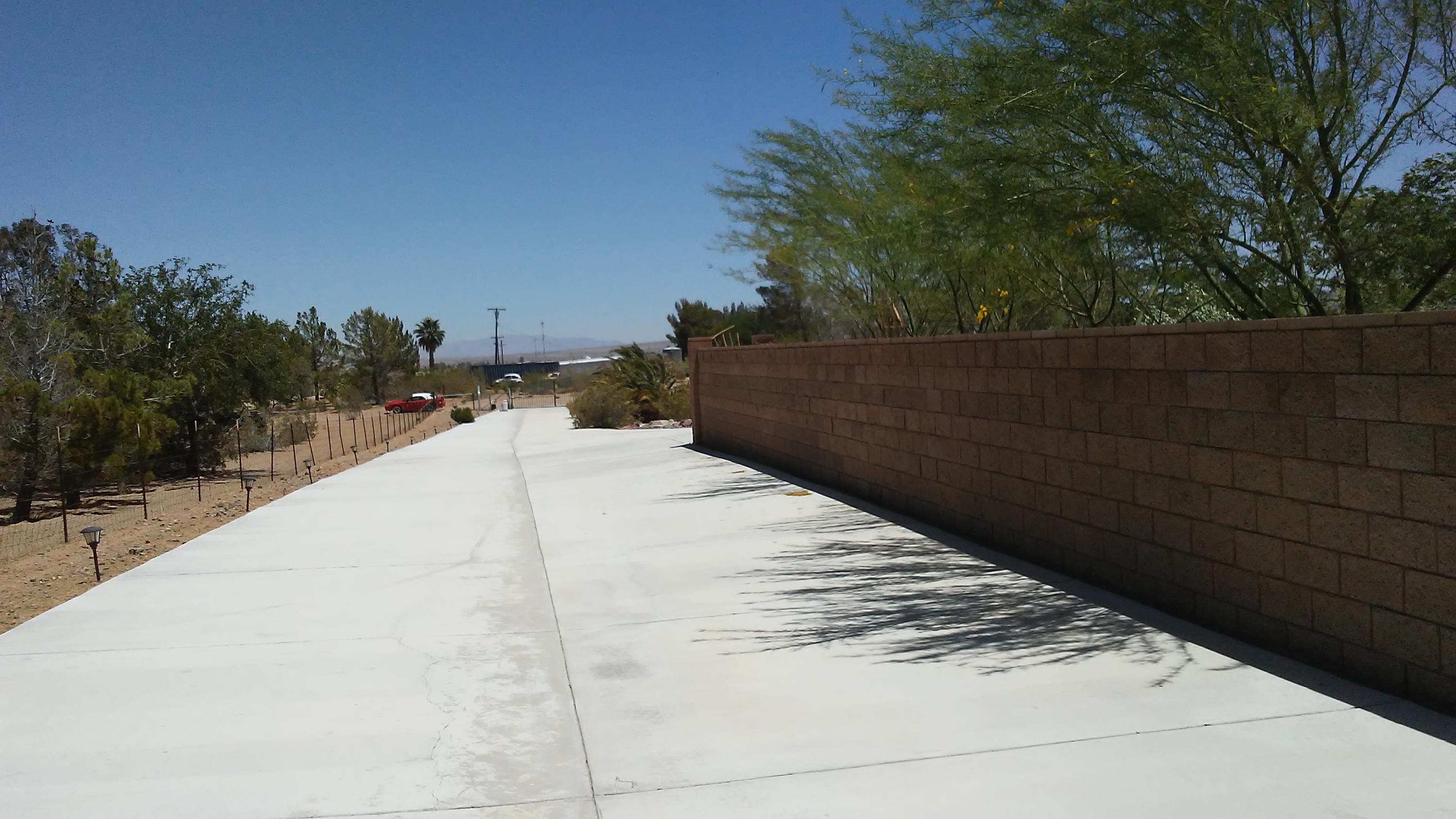 163 North Wildflower Street Ridgecrest, CA 93555 - Photo 6 of 76 8