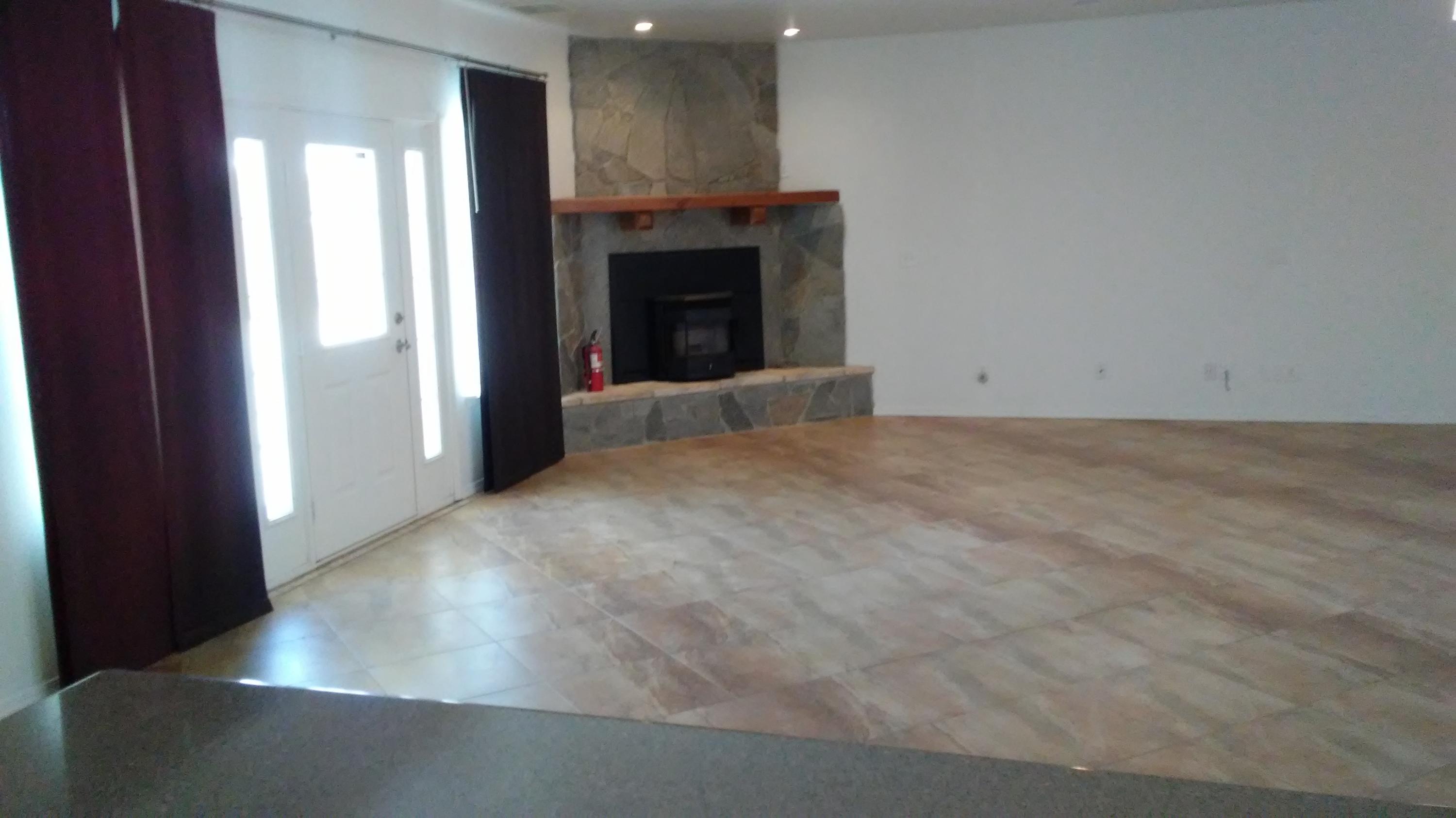 163 North Wildflower Street Ridgecrest, CA 93555 - Photo 10 of 76 12 (2)