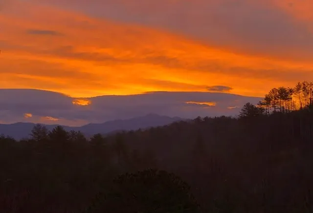 $485,000 | 84 Vella Ridge Lane, Hayesville, NC 28904