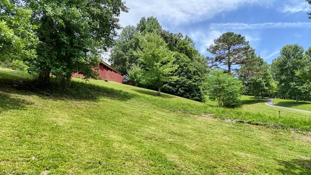 $485,000 | 84 Vella Ridge Lane, Hayesville, NC 28904