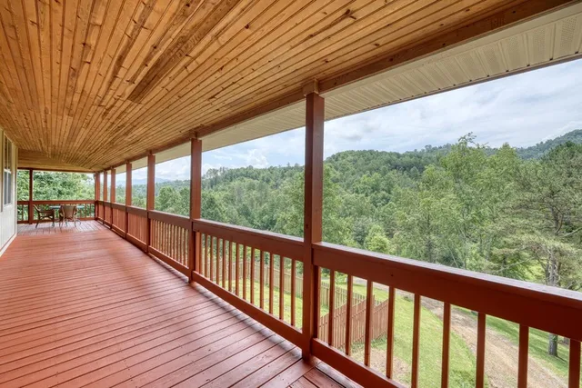 $485,000 | 84 Vella Ridge Lane, Hayesville, NC 28904