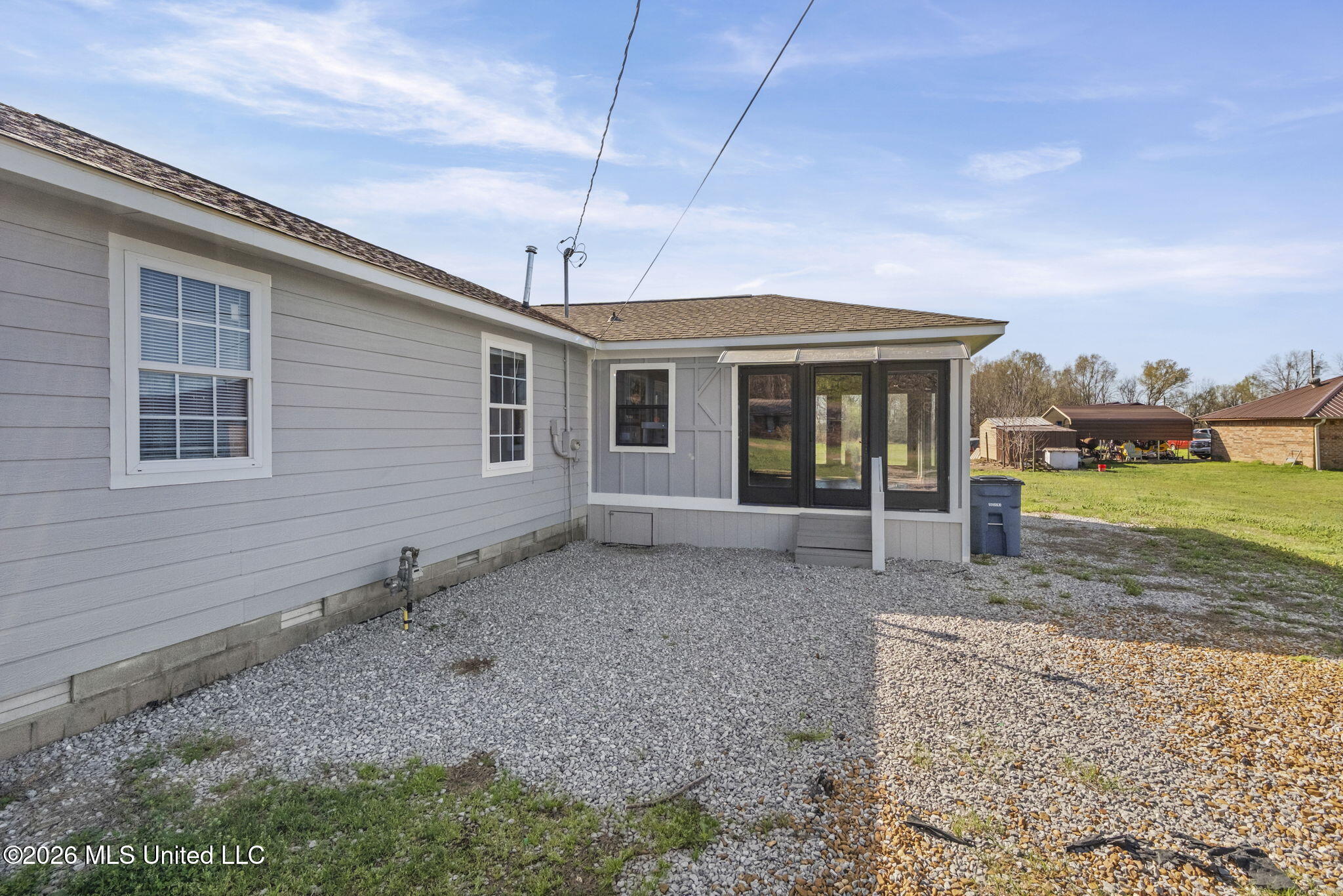 1211 Scott Avenue Lambert, MS 38643 - Photo 5 of 28 Side view