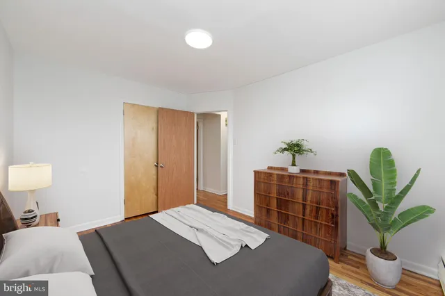 $2,100 | 11 North Black Horse Pike, Unit 1A, Haddon Heights, NJ 08035