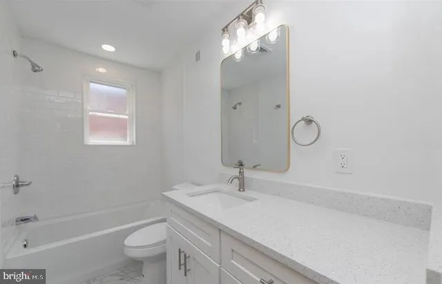 $2,100 | 11 North Black Horse Pike, Unit 1A, Haddon Heights, NJ 08035