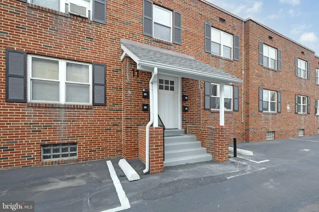 $2,100 | 11 North Black Horse Pike, Unit 1A, Haddon Heights, NJ 08035