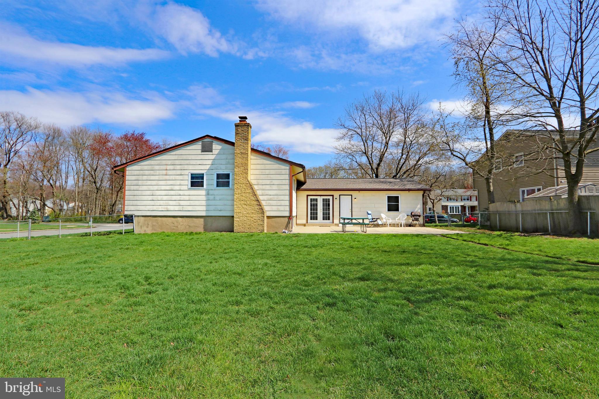 117 Canterbury Road Mount Laurel, NJ 08054 - Photo 44 of 49 Large Fenced Rear Yard & Patio