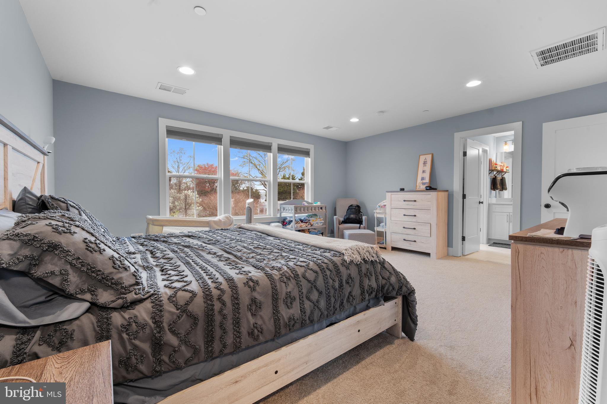 620 Doyle Road Deale, MD 20751 - Photo 19 of 36 Primary bedroom