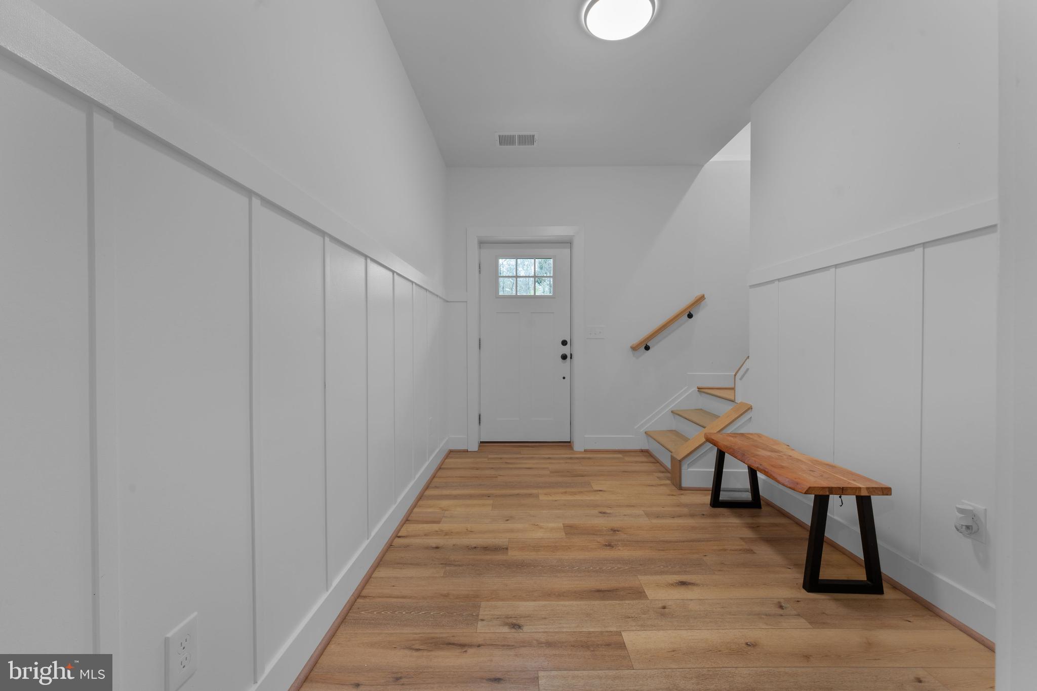 620 Doyle Road Deale, MD 20751 - Photo 24 of 36 Entry level foyer