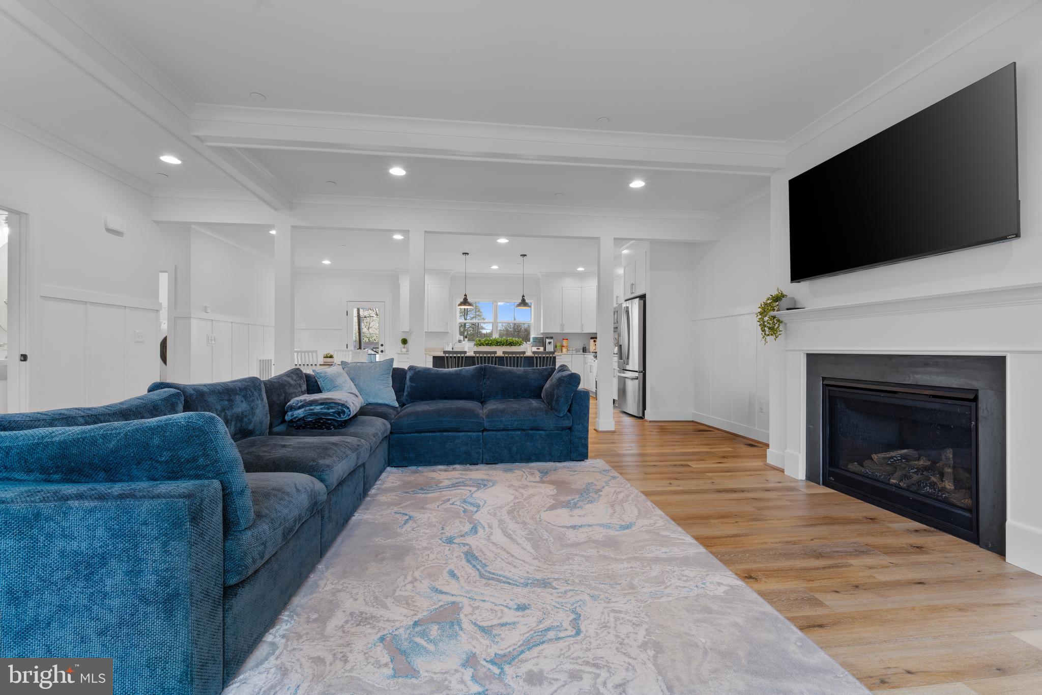 620 Doyle Road Deale, MD 20751 - Photo 4 of 36 Opens to kitchen