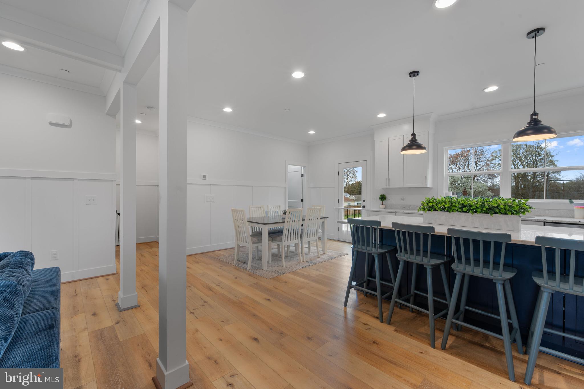 620 Doyle Road Deale, MD 20751 - Photo 7 of 36 Separate dining area