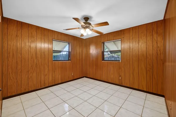 $2,400 | 501 Emil Avenue, Fort Pierce, FL 34982