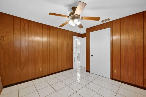 $2,400 | 501 Emil Avenue, Fort Pierce, FL 34982