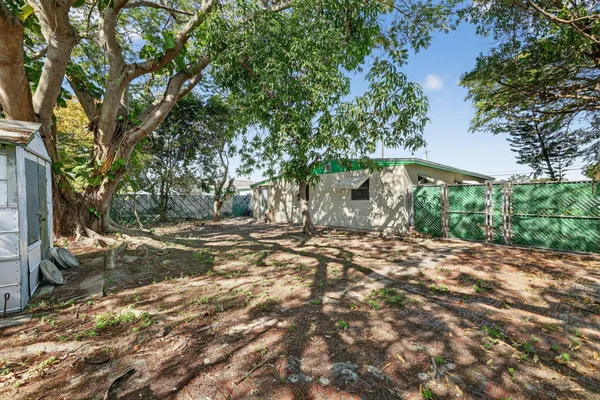 $2,400 | 501 Emil Avenue, Fort Pierce, FL 34982